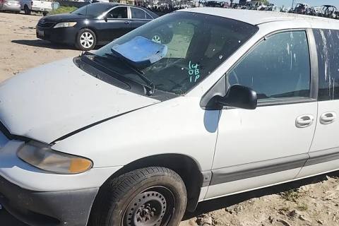 Photo of 1999 Dodge Caravan