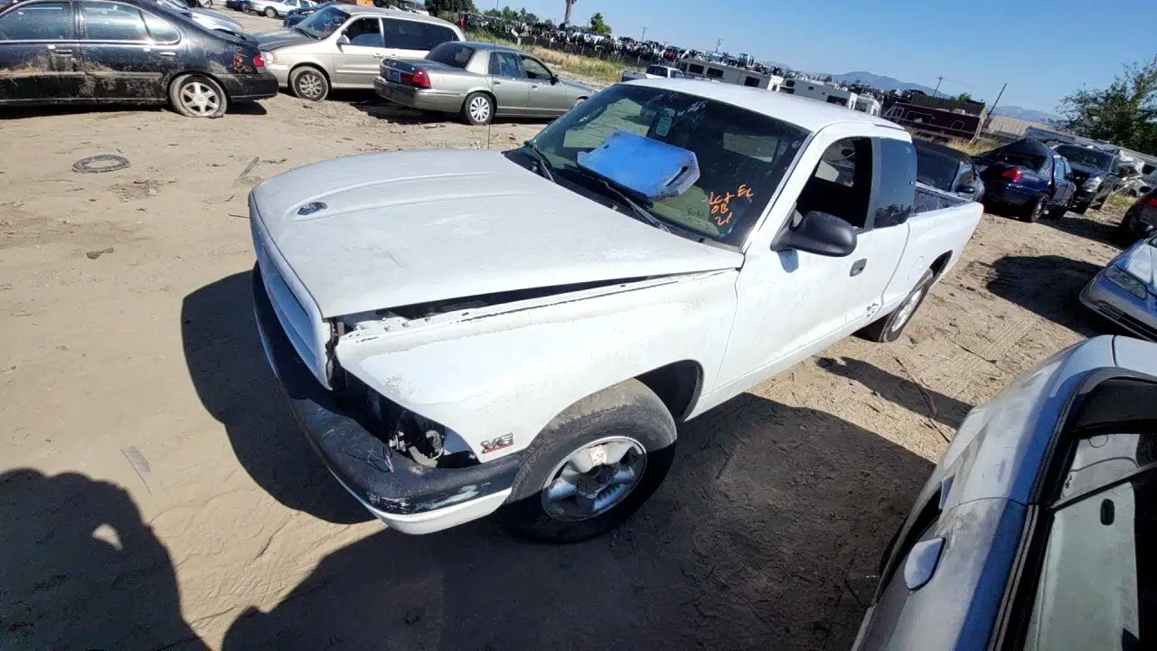 Photo of 2000 Dodge Dakota