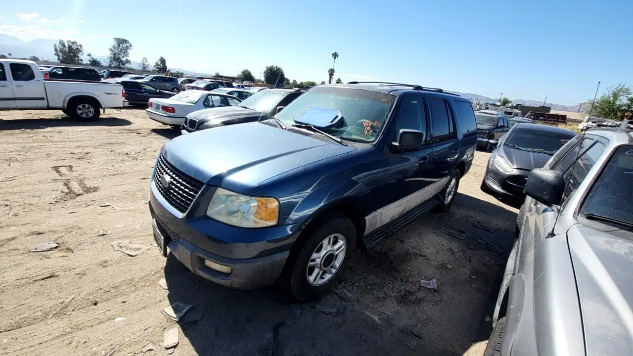 Photo of 2003 Ford Expedition