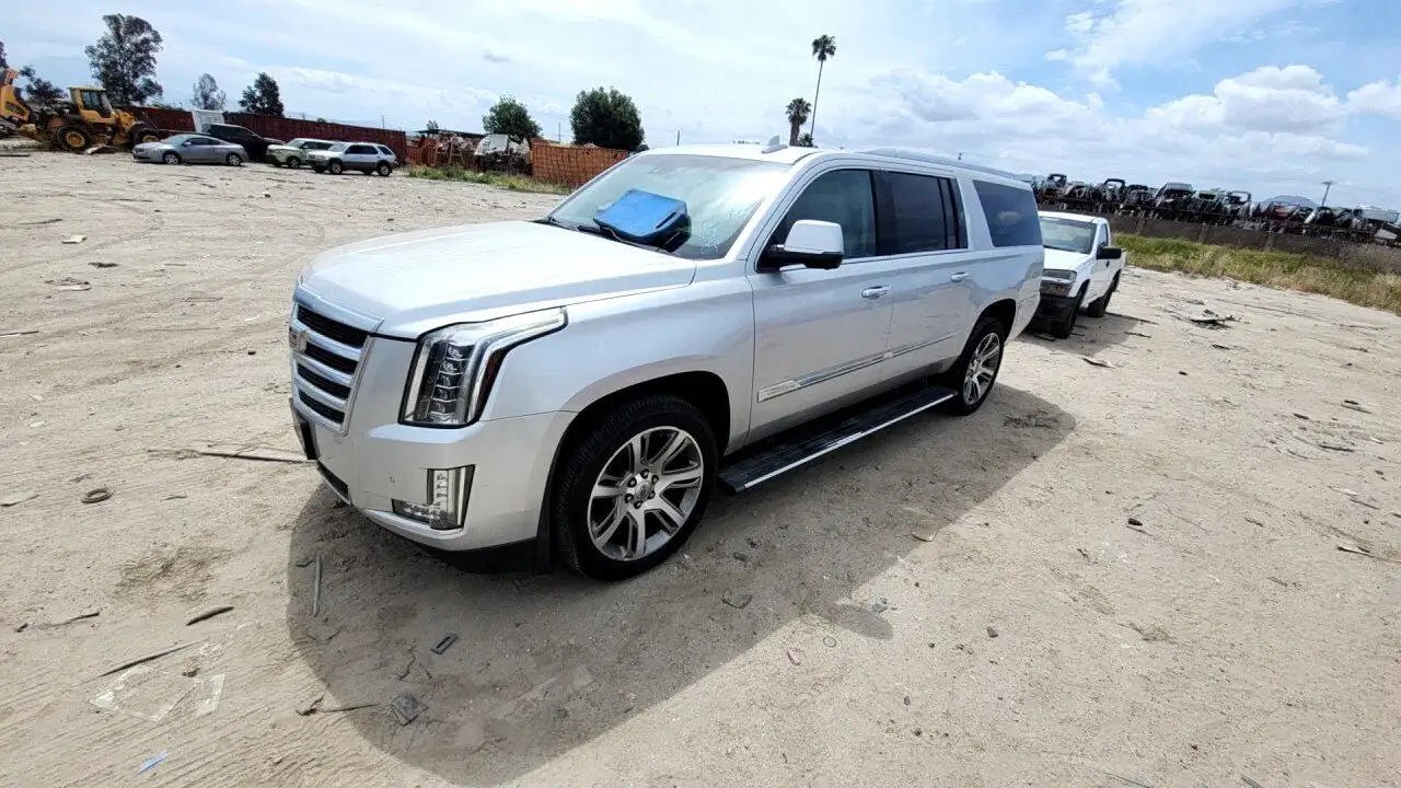 Photo of 2015 Cadillac Escalade Esv