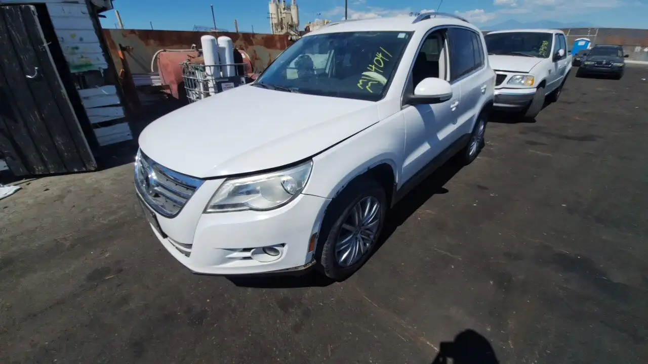 Photo of 2010 Volkswagen Tiguan