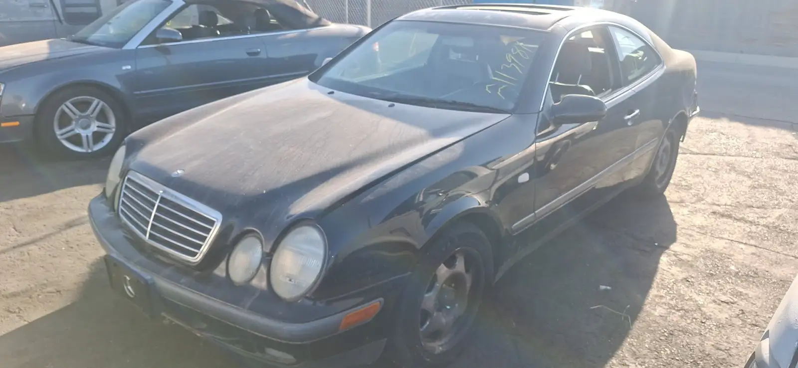 Photo of 1999 Mercedes-Benz Clk320
