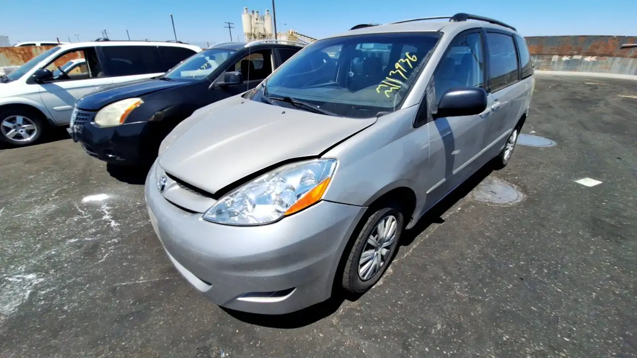 Photo of 2007 Toyota Sienna