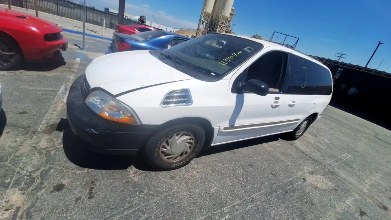 Photo of 2003 Ford Windstar