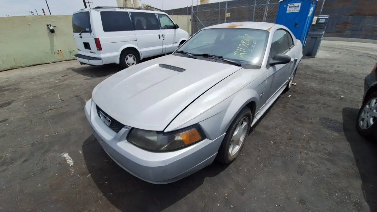 Photo of 2002 Ford Mustang
