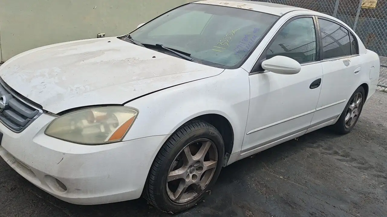 Photo of 2002 Nissan Altima