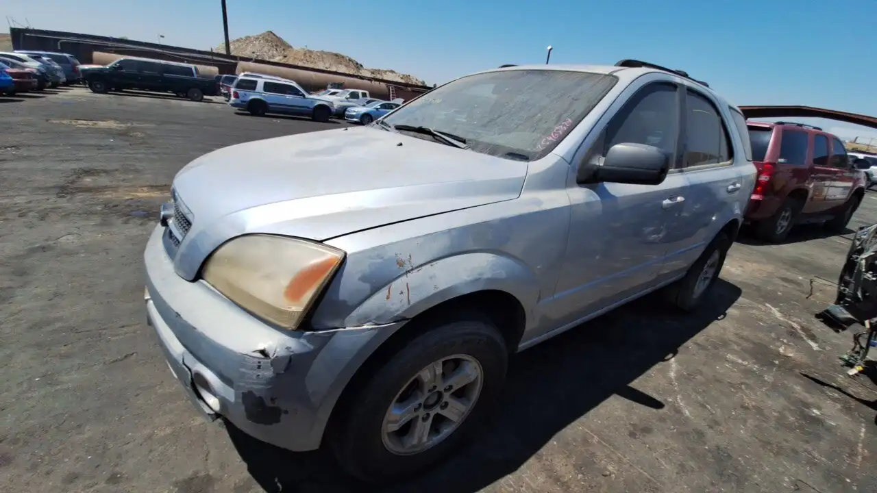 Photo of 2004 Kia Sorento