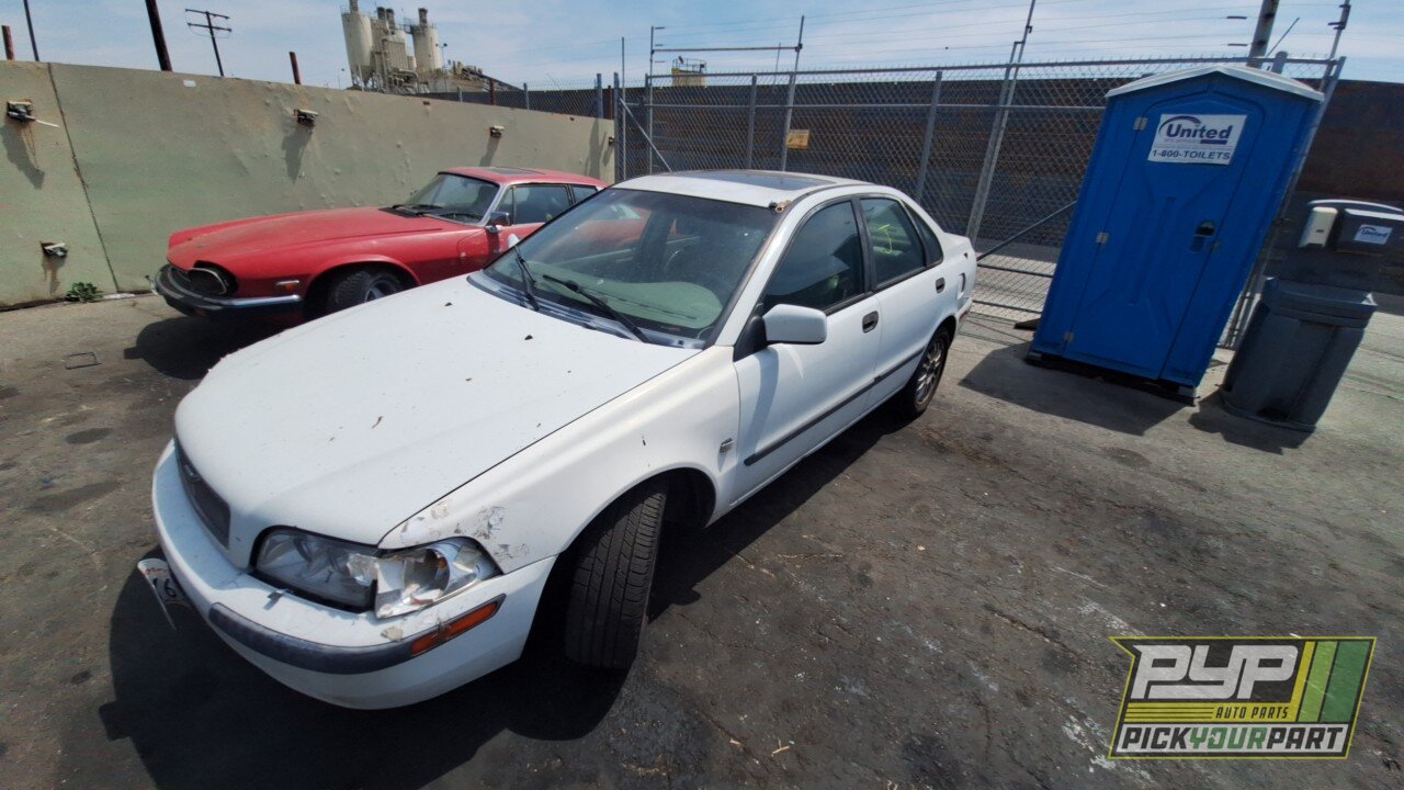 Photo of 2002 Volvo S40