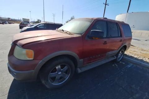 Photo of 2004 Ford Expedition