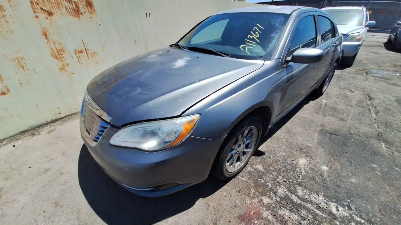 Photo of 2012 Chrysler 200