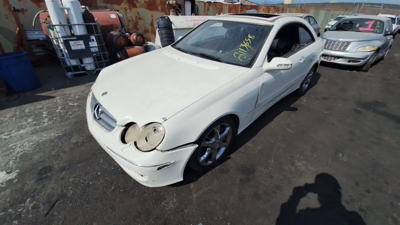Photo of 2009 Mercedes-Benz Clk350