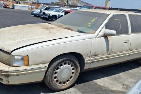 Photo of 1999 Cadillac Deville