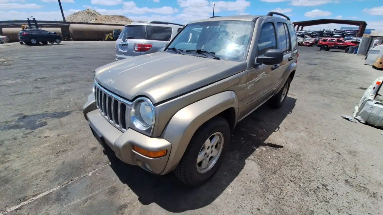 Photo of 2004 Jeep Liberty