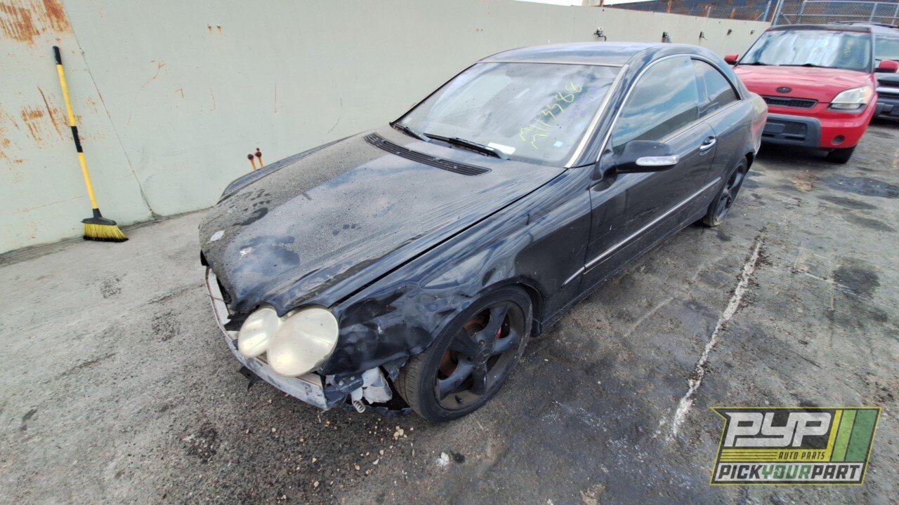 Photo of 2005 Mercedes-Benz Clk320