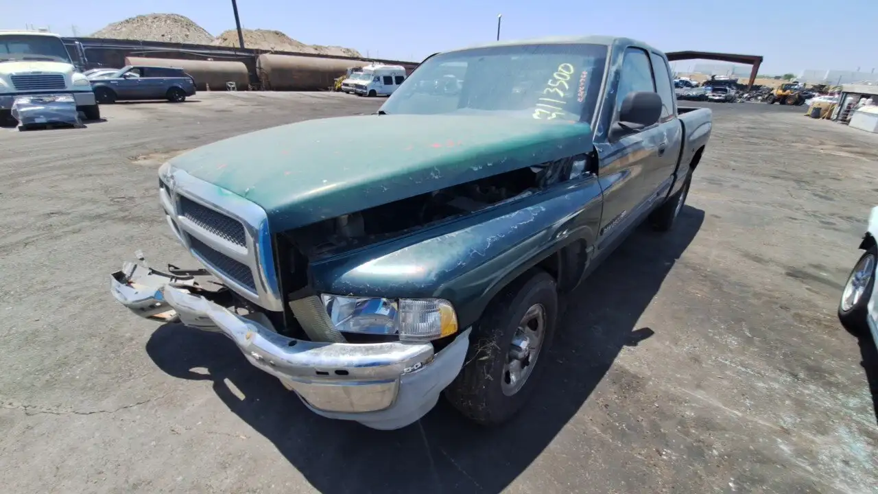 Photo of 2001 Dodge Ram 1500