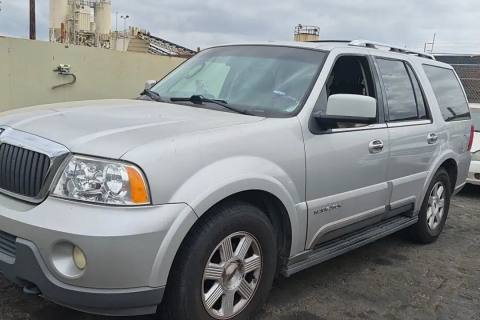 Photo of 2003 Lincoln Navigator