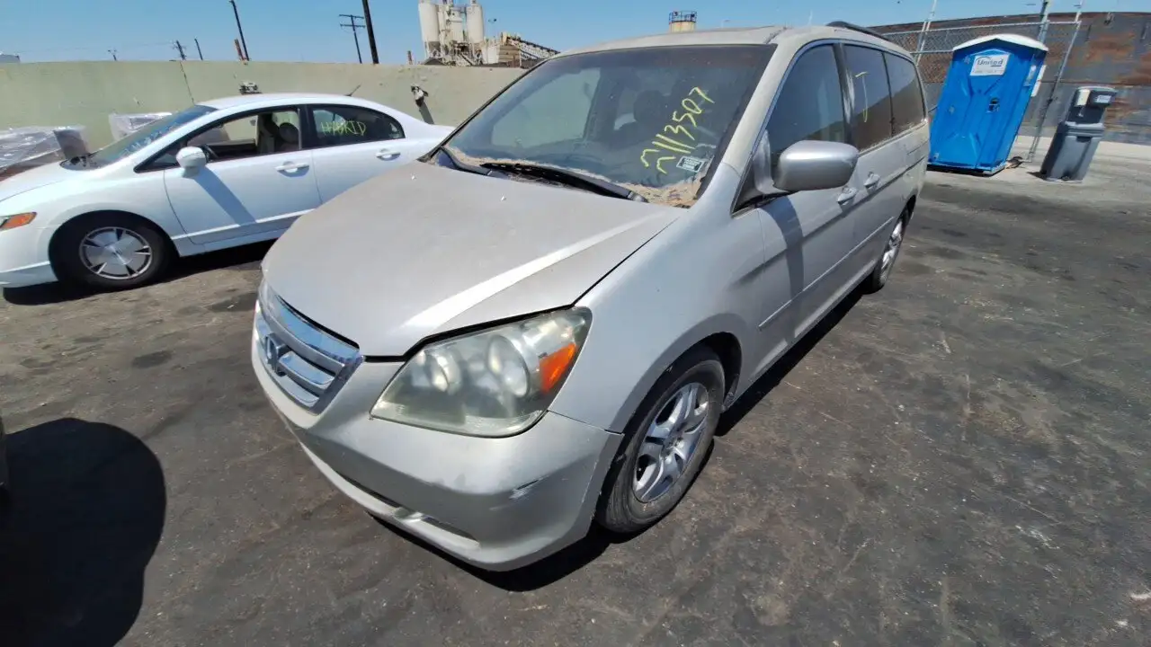 Photo of 2005 Honda Odyssey