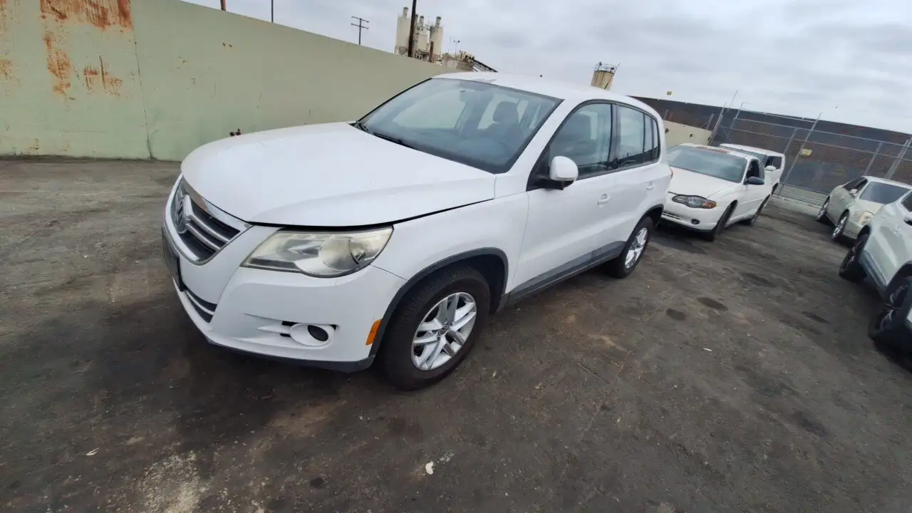 Photo of 2011 Volkswagen Tiguan