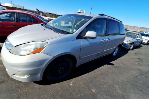 Photo of 2006 Toyota Sienna