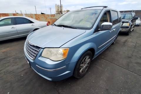 Photo of 2008 Chrysler Town & Country
