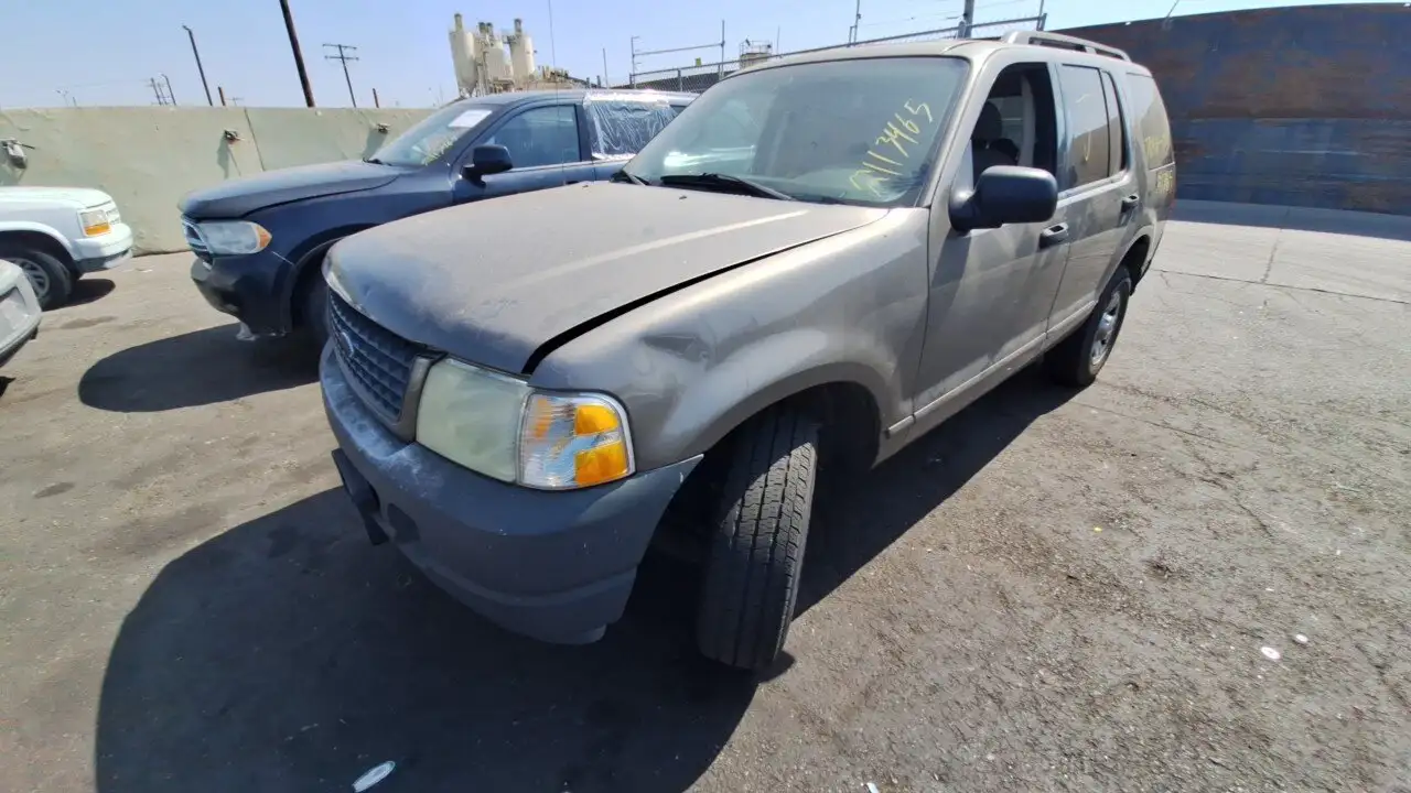 Photo of 2003 Ford Explorer