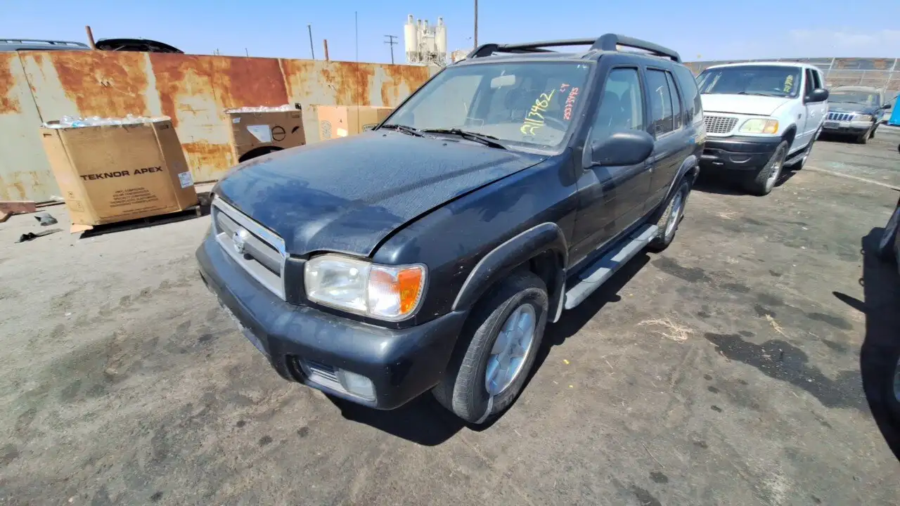 Photo of 2002 Nissan Pathfinder