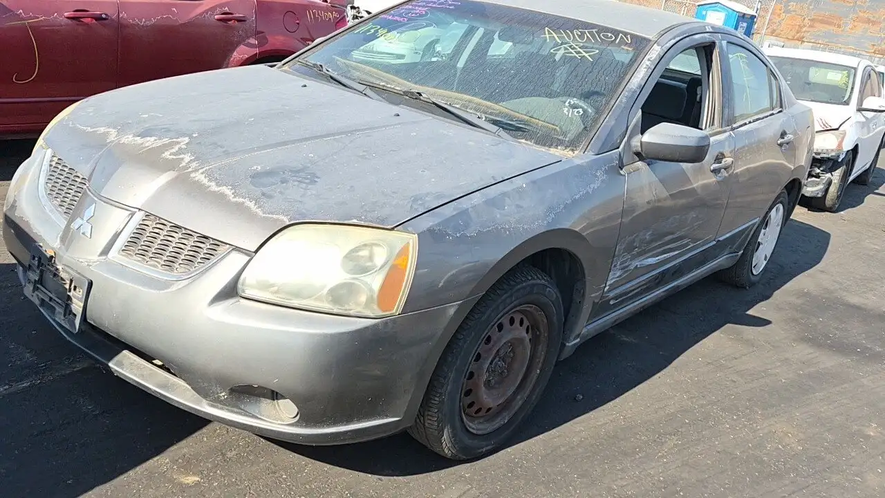 Photo of 2004 Mitsubishi Galant