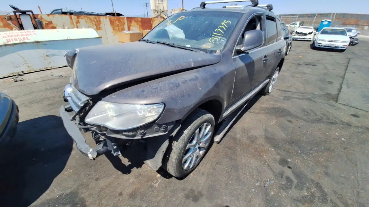 Photo of 2010 Volkswagen Touareg
