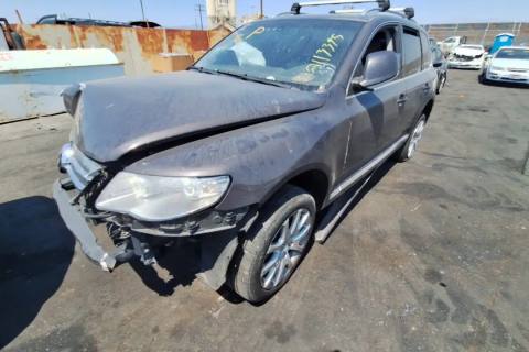 Photo of 2010 Volkswagen Touareg