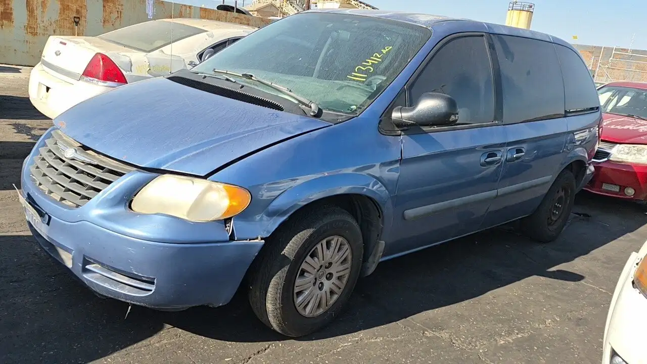 Photo of 2007 Chrysler Town & Country