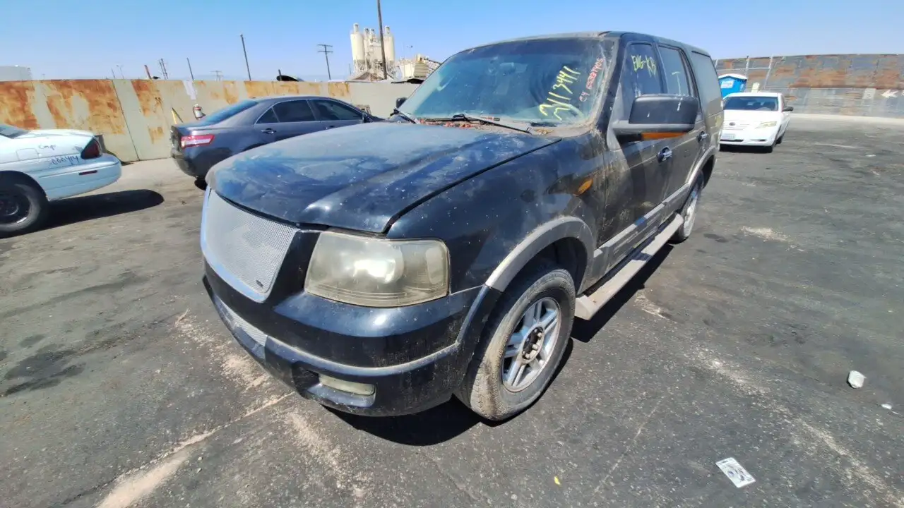 Photo of 2003 Ford Expedition