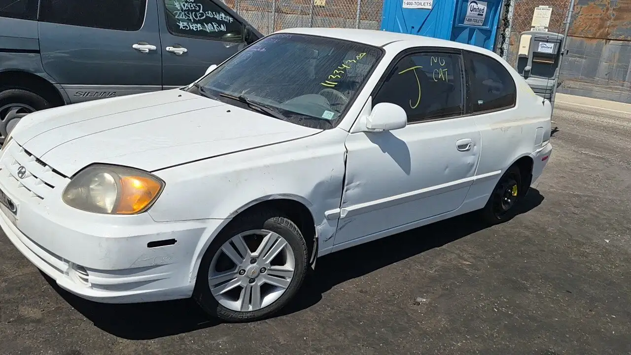 Photo of 2004 Hyundai Accent