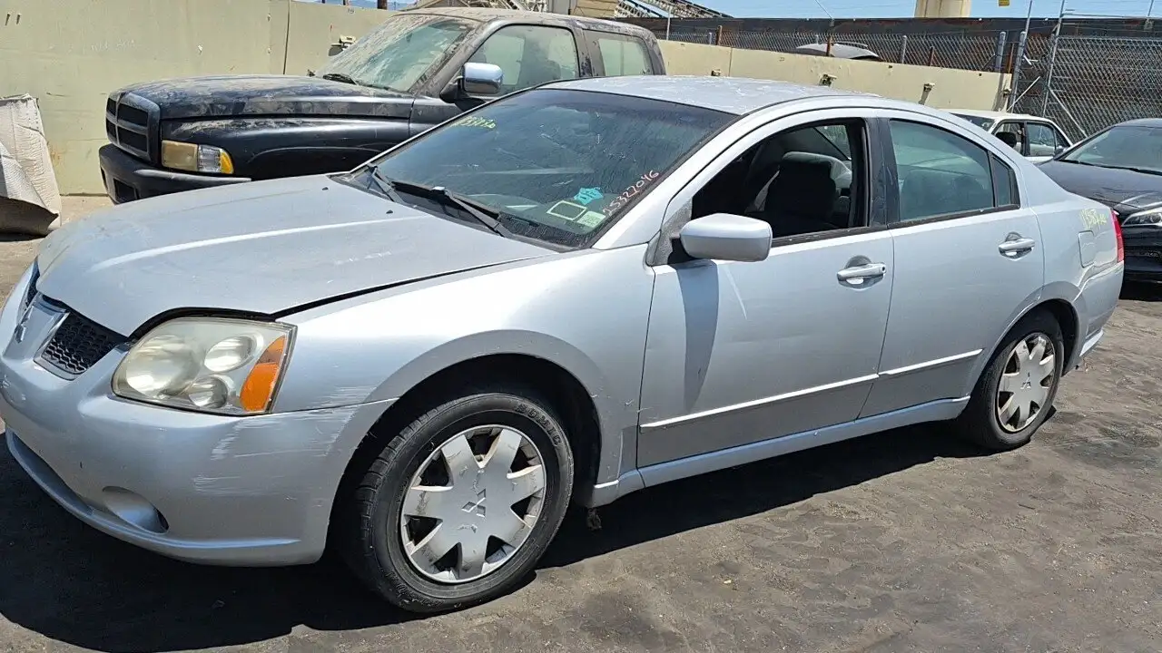 Photo of 2005 Mitsubishi Galant