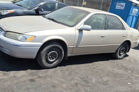 Photo of 1998 Toyota Camry