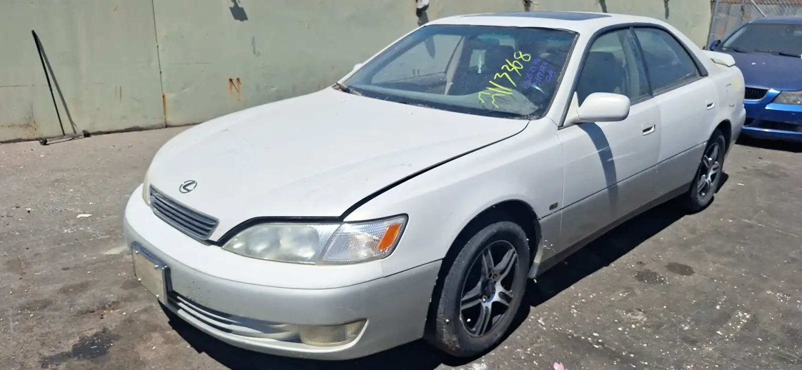 Photo of 1999 Lexus Es300