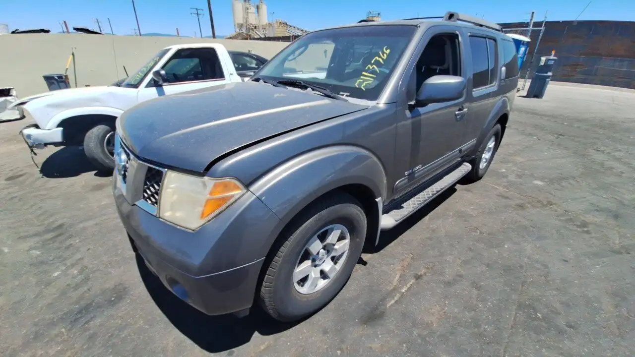 Photo of 2005 Nissan Pathfinder
