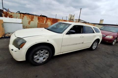 Photo of 2005 Dodge Magnum