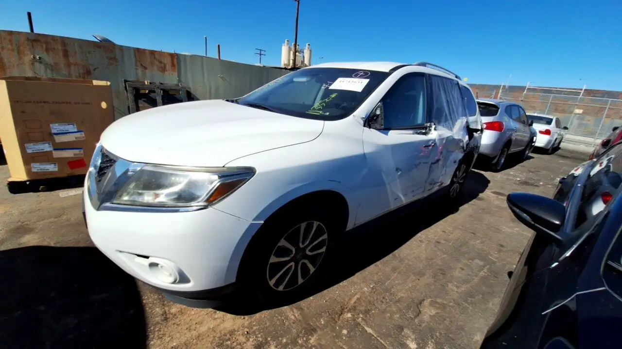 Photo of 2015 Nissan Pathfinder