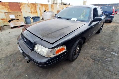 Photo of 2006 Ford Crown Victoria