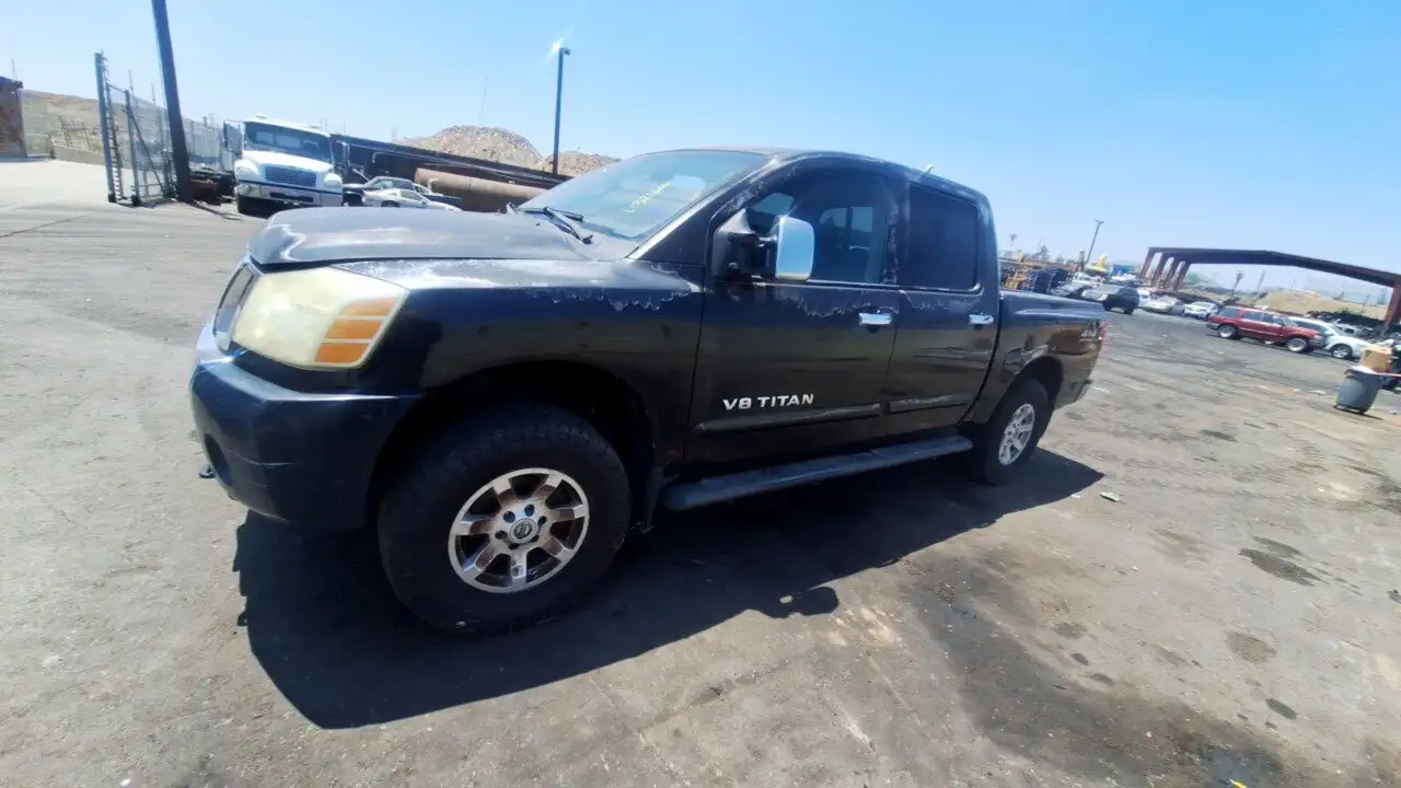 Photo of 2005 Nissan Titan