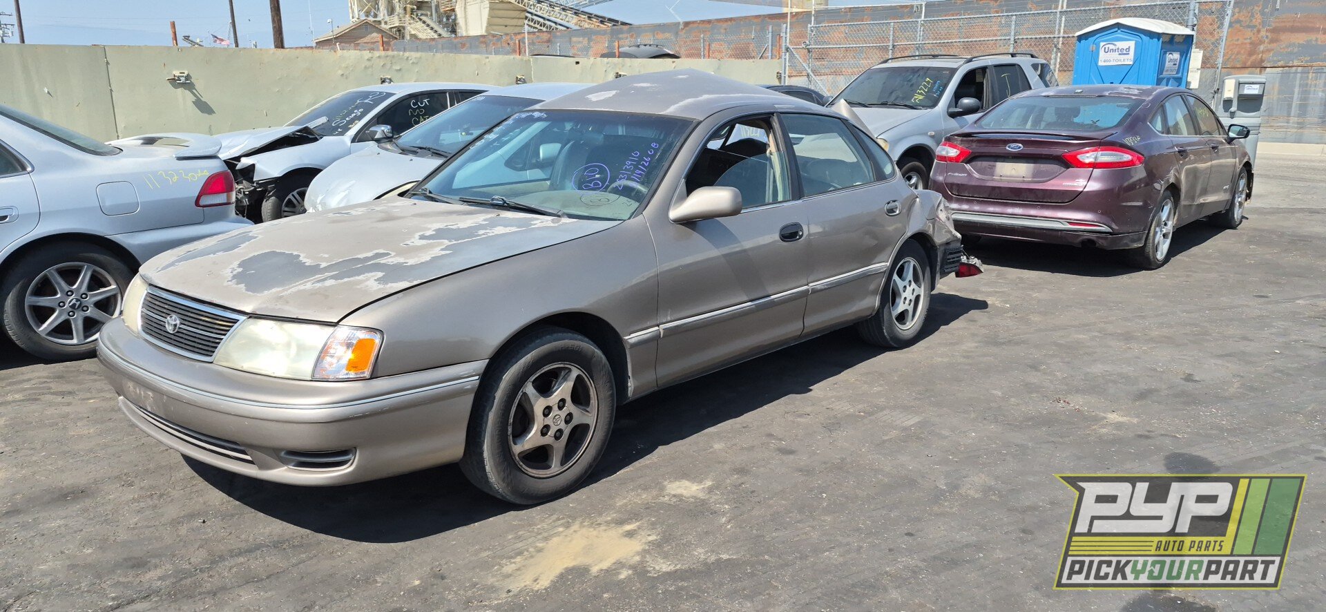 Photo of 1999 Toyota Avalon