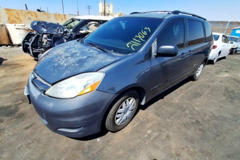 Photo of 2008 Toyota Sienna