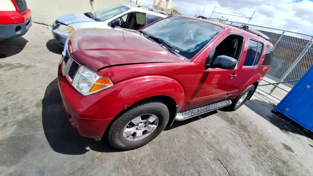 Photo of 2005 Nissan Pathfinder