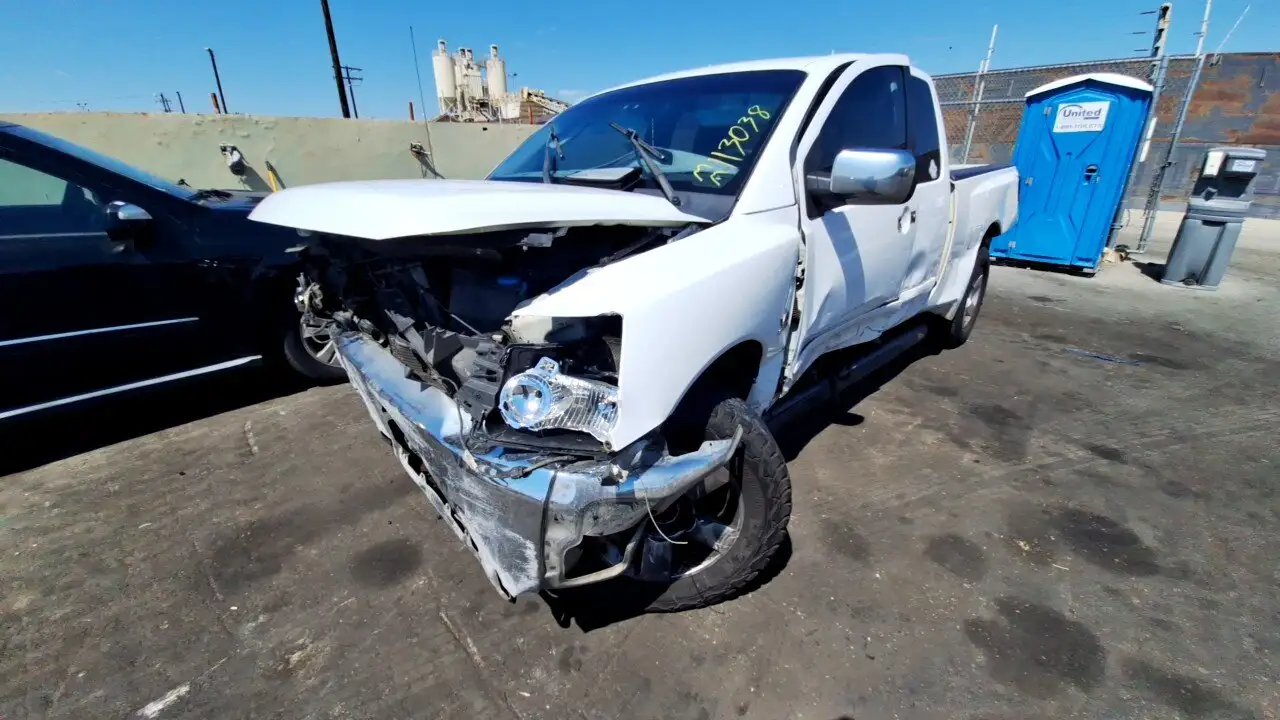 Photo of 2004 Nissan Titan
