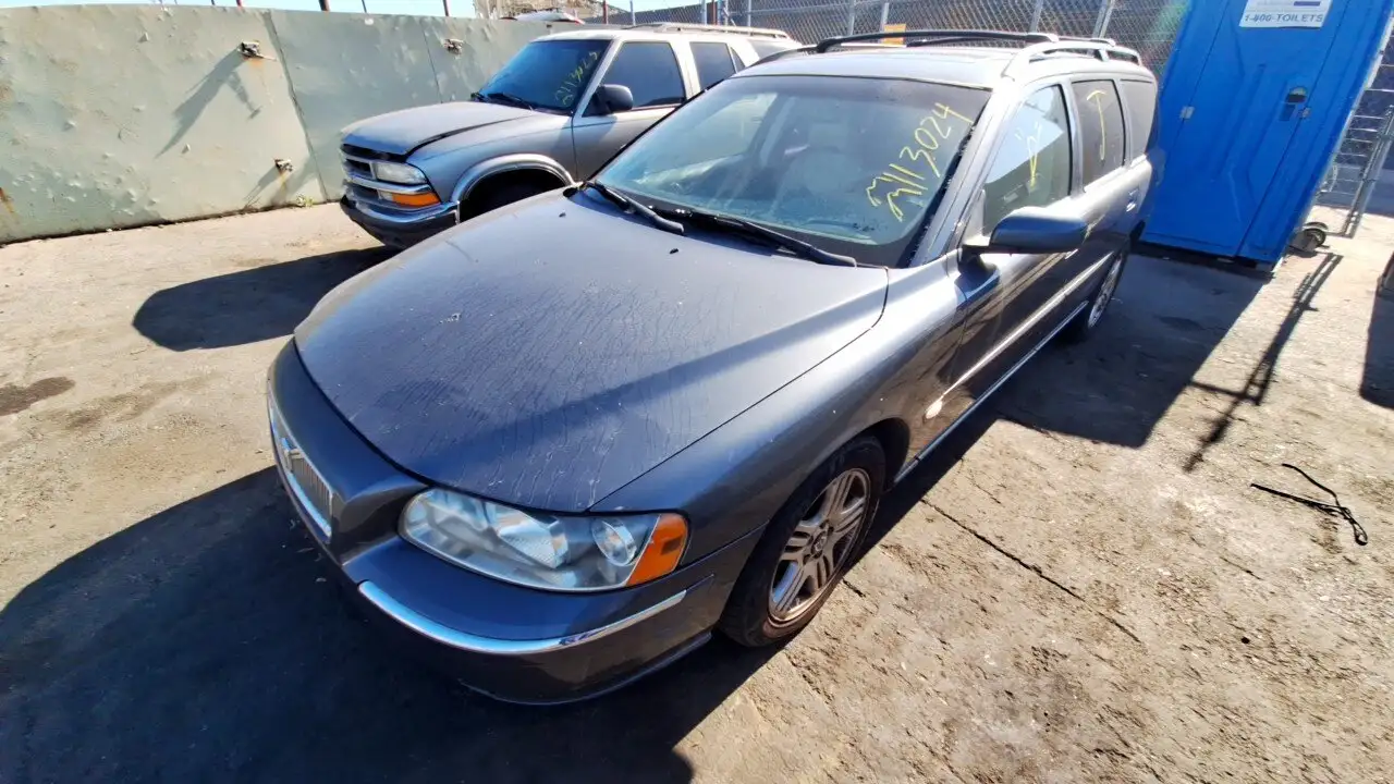 Photo of 2006 Volvo V70