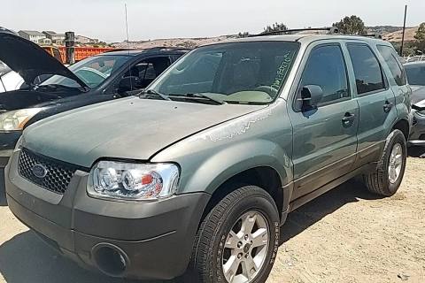 Photo of 2005 Ford Escape