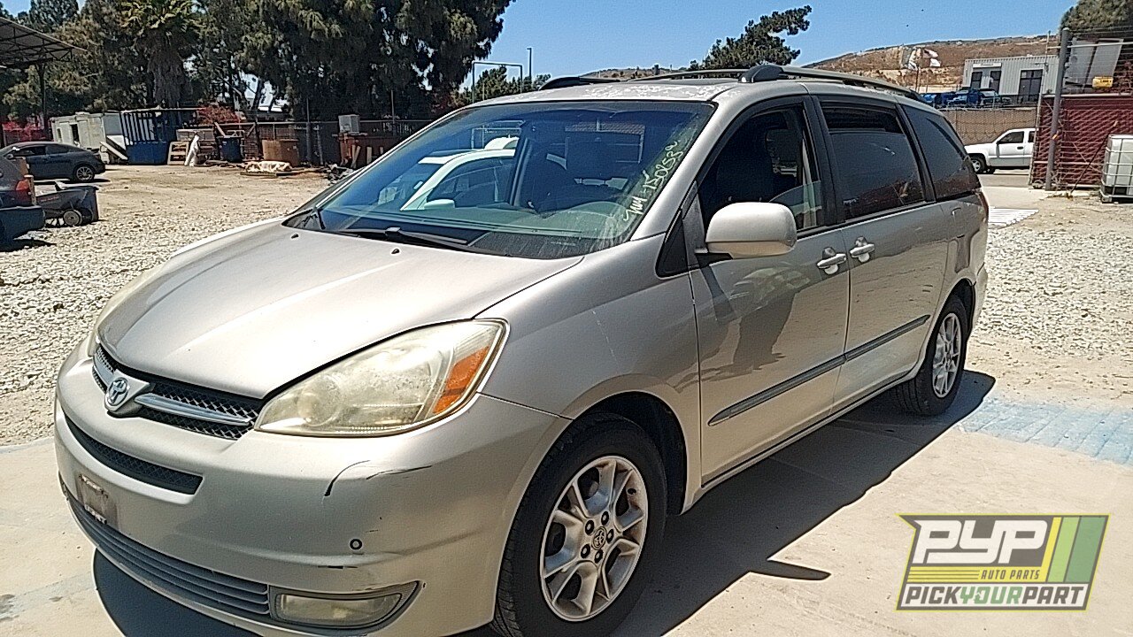 Photo of 2005 Toyota Sienna