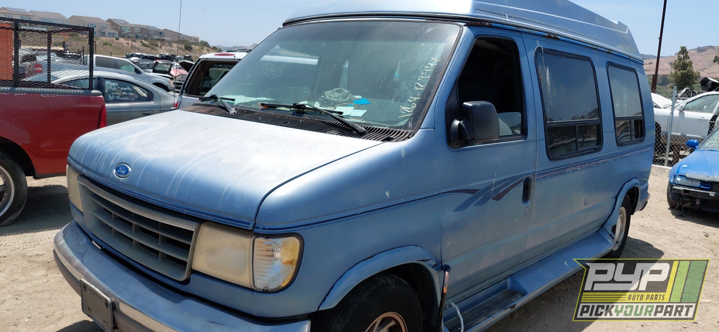 Photo of 1995 Ford E-150 Econoline Club Wagon