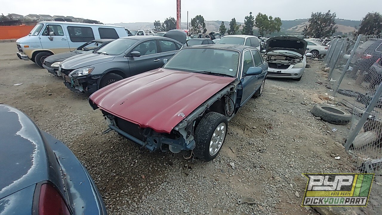 Photo of 2000 Jaguar Xj8