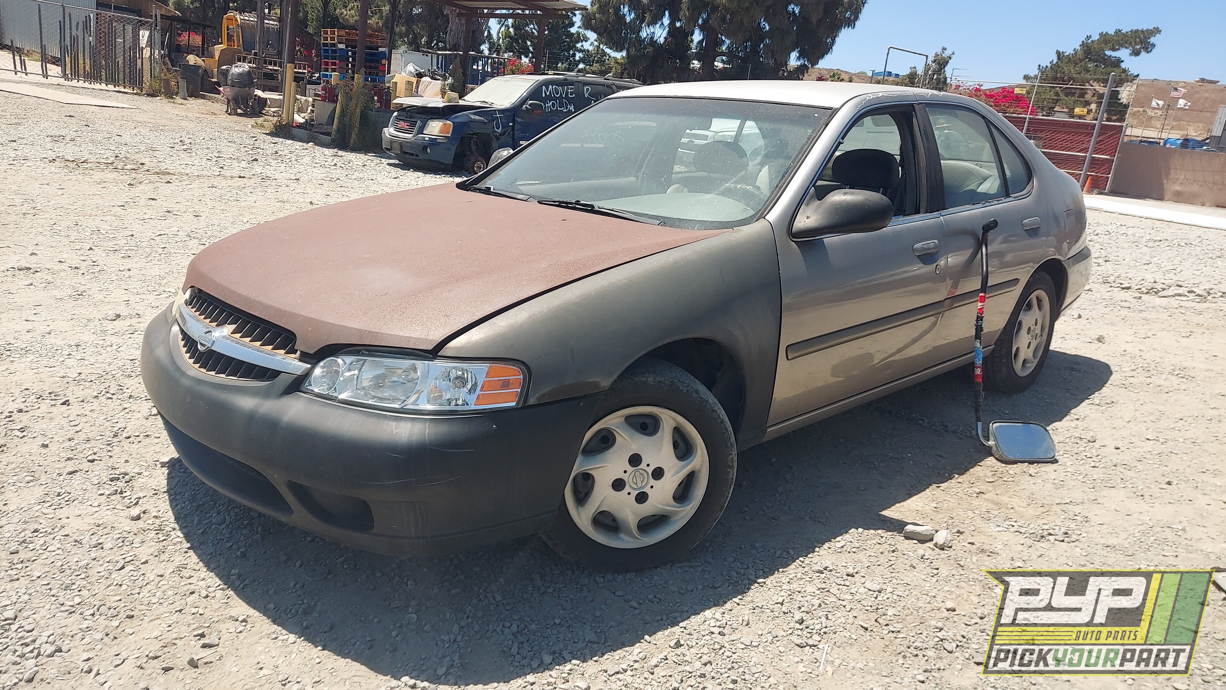 Photo of 2000 Nissan Altima